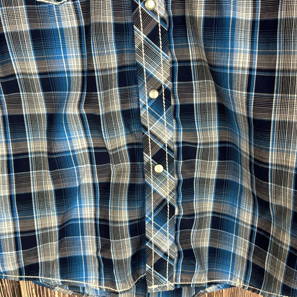 Boys Pintlar Plaid Button Down Shirt- Larger - Picture 3 of 9